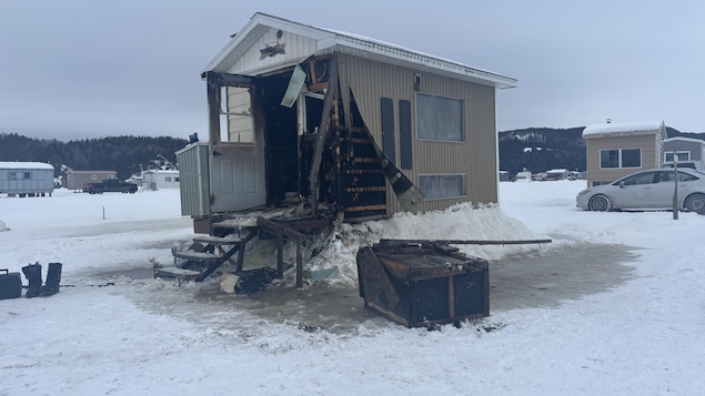 Read more about the article Incendie dans une cabane à pêche de l’anse à Benjamin, à La Baie
