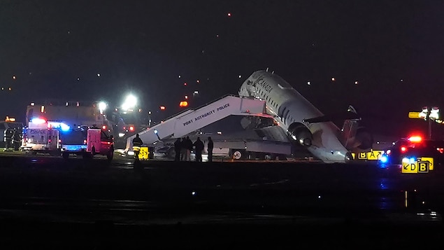 You are currently viewing Accident d’avion à LaGuardia : « C’était le chaos »