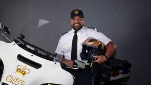 Read more about the article Un agent de la PPO meurt en devoir dans un accident de moto sur la 401