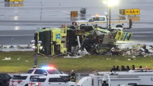 Read more about the article Accident à LaGuardia : un pompier a entendu « stop » avant de frapper l’avion d’Air Canada