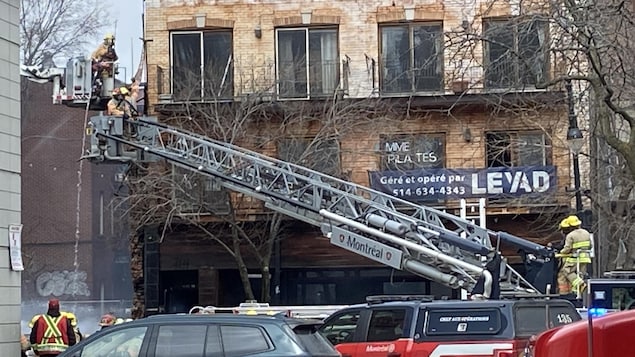 You are currently viewing Un incendie sur le boulevard Saint-Laurent au centre-ville de Montréal