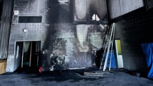 Read more about the article Incendie à l’École régionale de Notre-Dame : la DSFM poursuit 2 entreprises