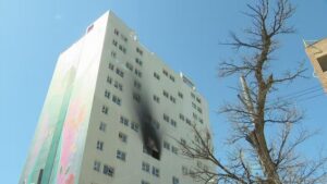 Read more about the article Une personne retrouvée morte à la suite d’un incendie dans un gratte-ciel à Winnipeg