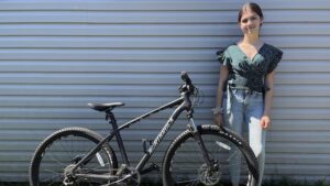 Read more about the article Victime d’un accident de vélo, une ado veut sensibiliser les automobilistes