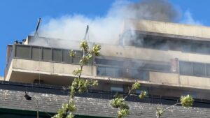 Read more about the article Les pompiers ont lutté contre un feu dans un immeuble du sud-ouest de Calgary