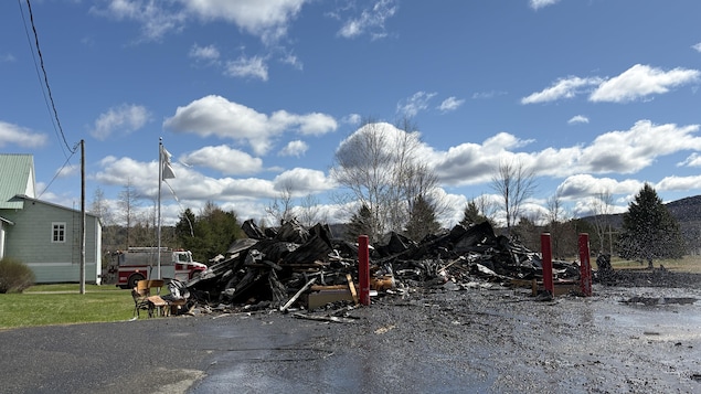 You are currently viewing La caserne d’incendie de Trois-Rives rasée par le feu