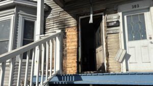 Read more about the article Le SPS enquête sur un incendie suspect dans un logement de Sherbrooke