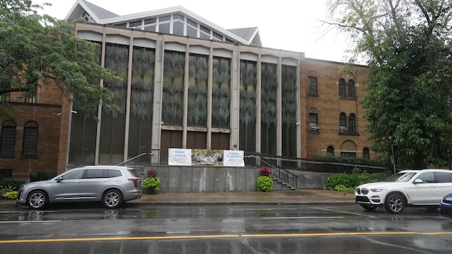 Read more about the article Un homme est accusé de tentative d’incendie d’une synagogue à Westmount