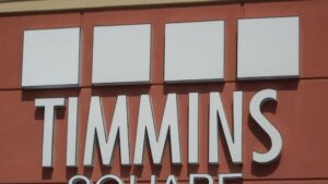 Read more about the article Incendie sur le toit du centre commercial Timmins Square